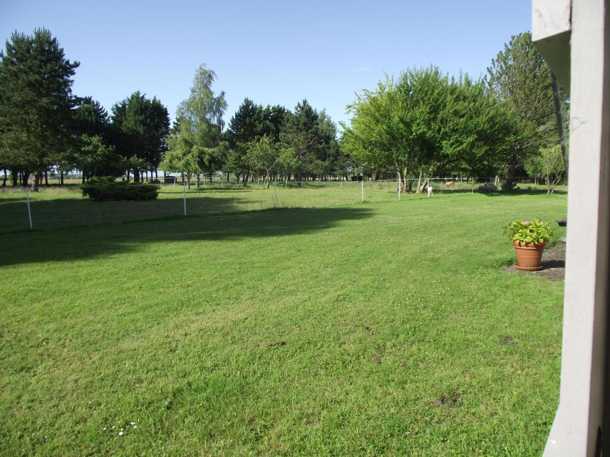 Les Portes Des Froises Saint Quentin en Tourmont Bagian luar foto