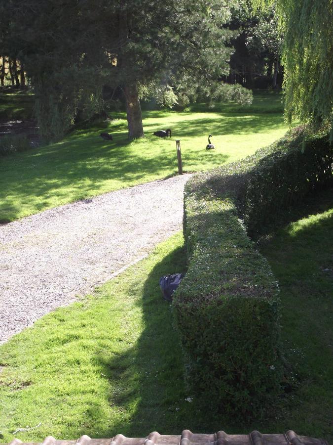 Les Portes Des Froises Saint Quentin en Tourmont Bagian luar foto